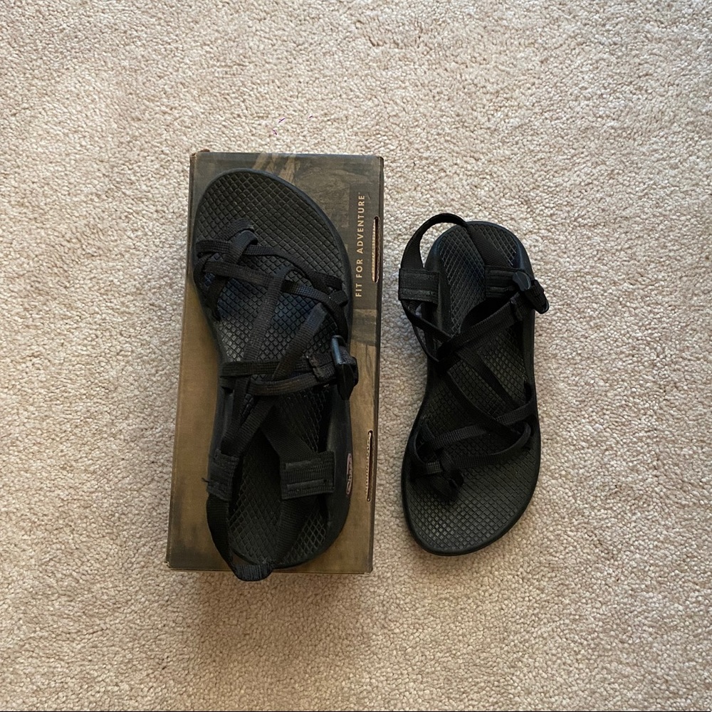 Perfect condition Chacos